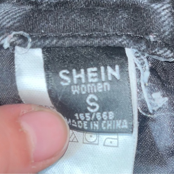 SHEIN ripped black jeans - Picture 3 of 3